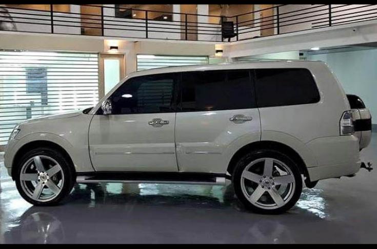 MITSUBISHI PAJERO EVEREST SILVER MACHINED FACE